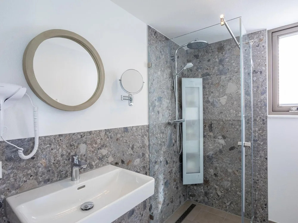 Beautiful Villa With Lots of Comfort, Near North Sea Beach