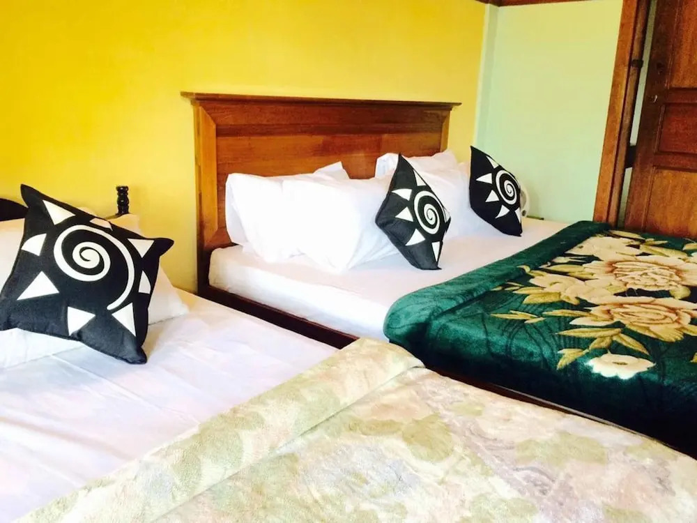Yoho Yenisey Lake View Bungalow