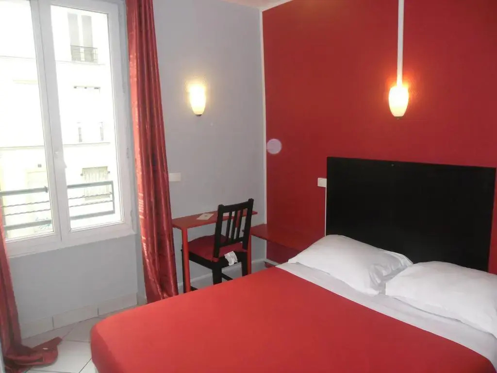Hipotel Paris Montmartre
