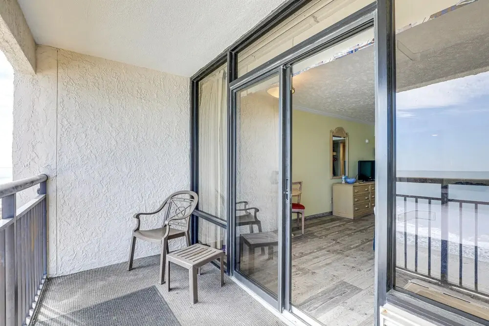 Condo w/ Balcony + Pool Access in Myrtle Beach!