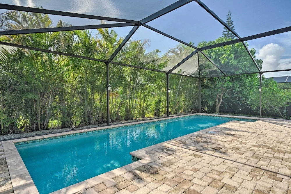Pool & Lanai: Centrally Located Cape Coral Home