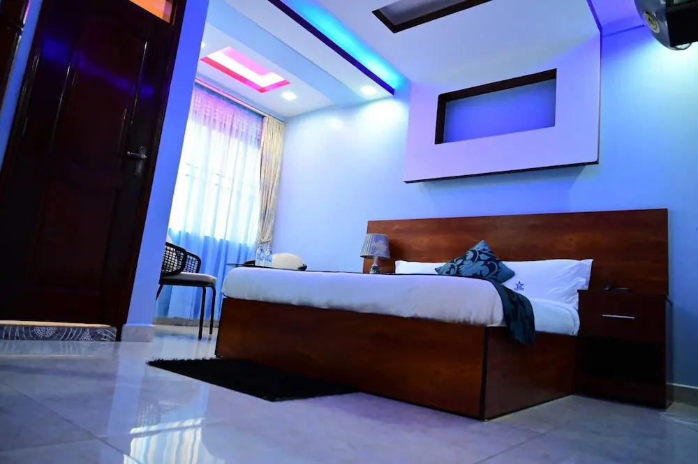 Blue Star Express Hotel