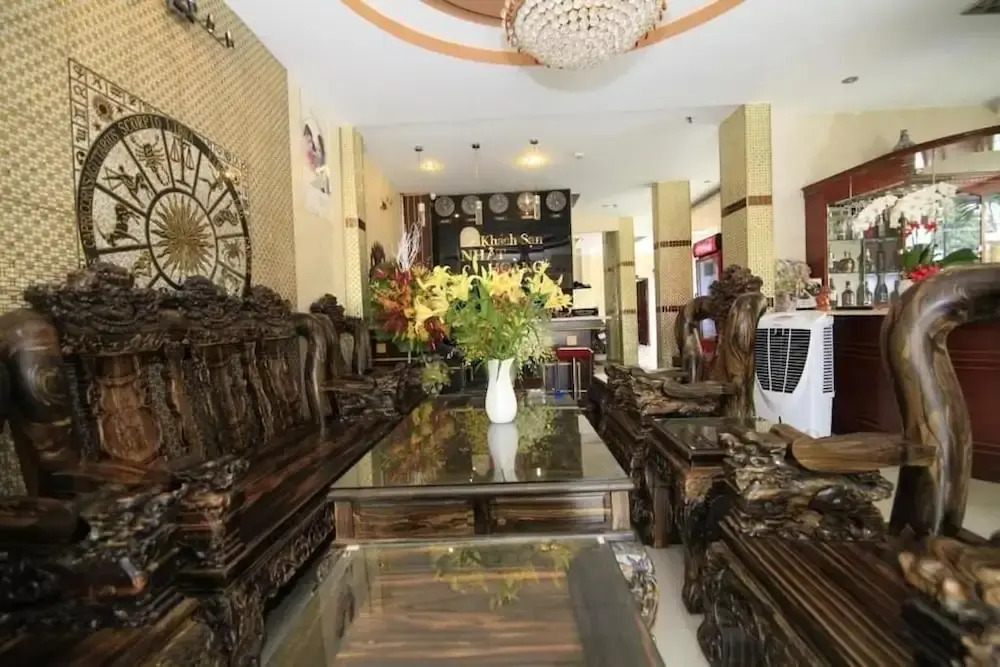 Nhật Hoàng Hotel Q4 -by BAY LUXURY
