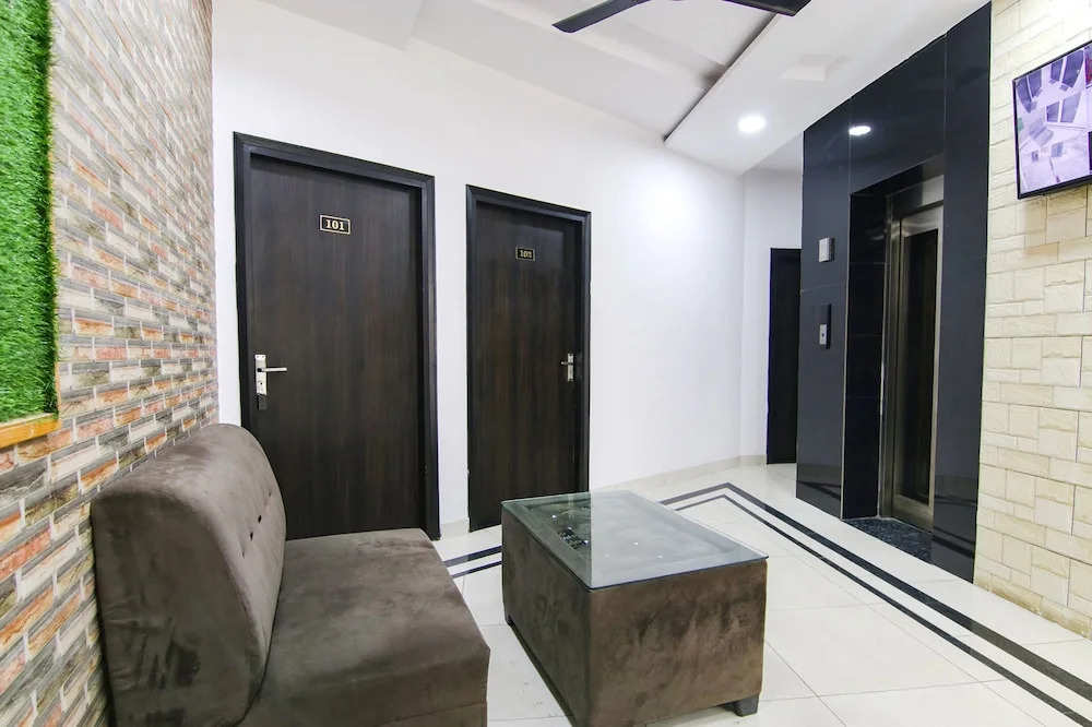 Fabhotel City Stay