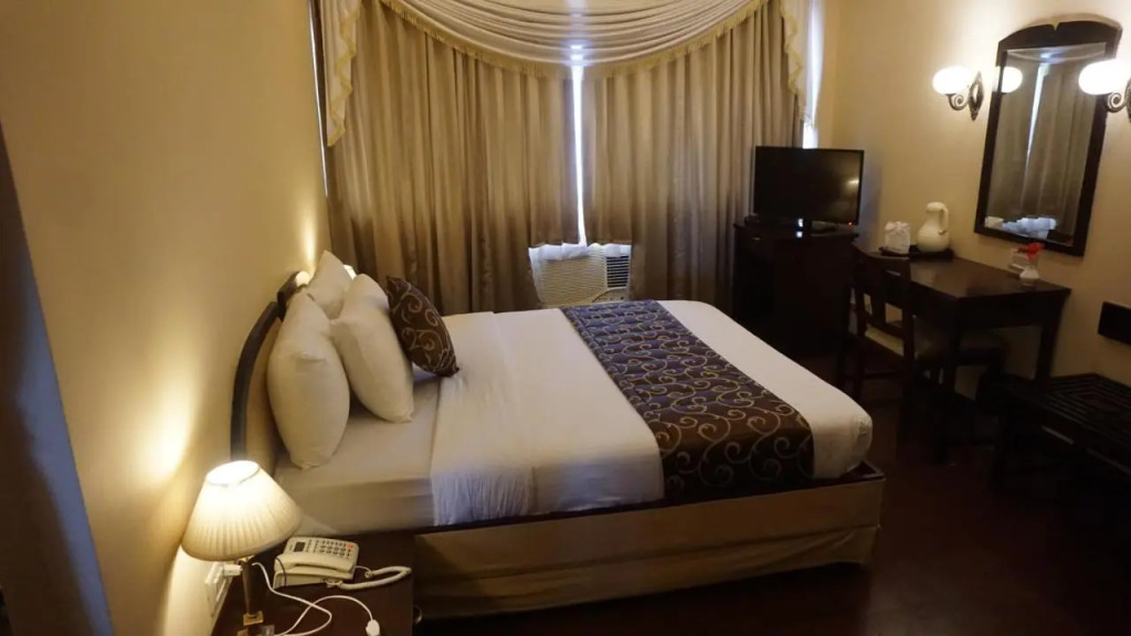 Hotel Poonja International