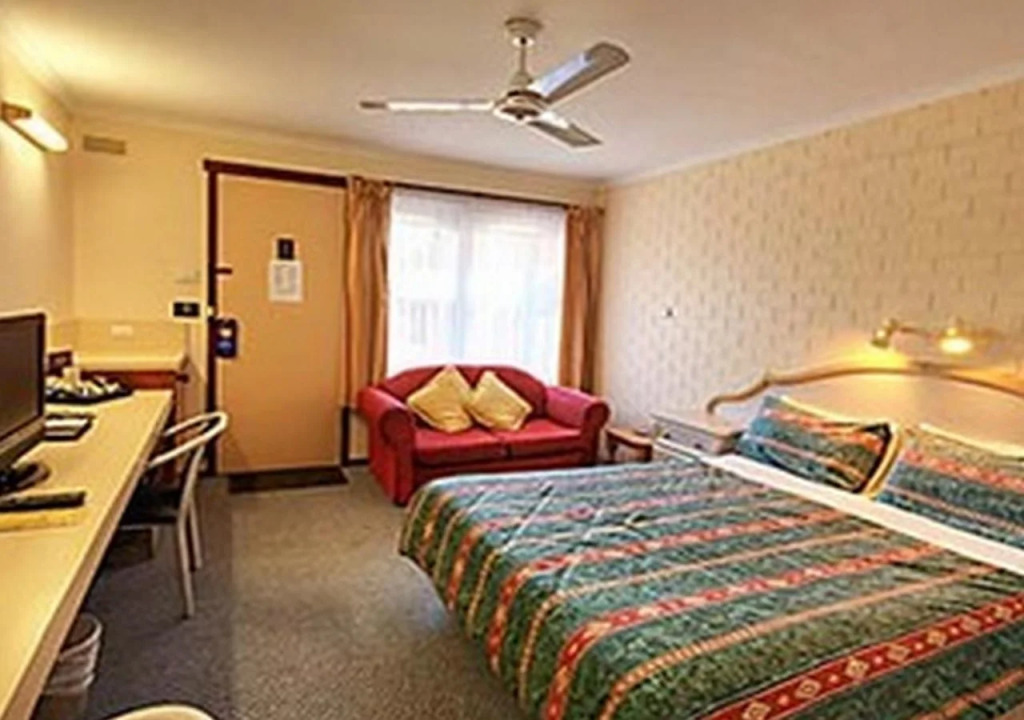 Raglan Motor Inn