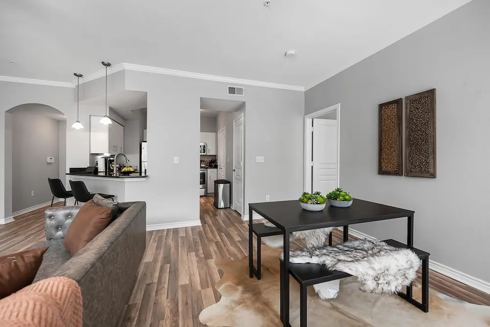 Uptown Dallas Apartments