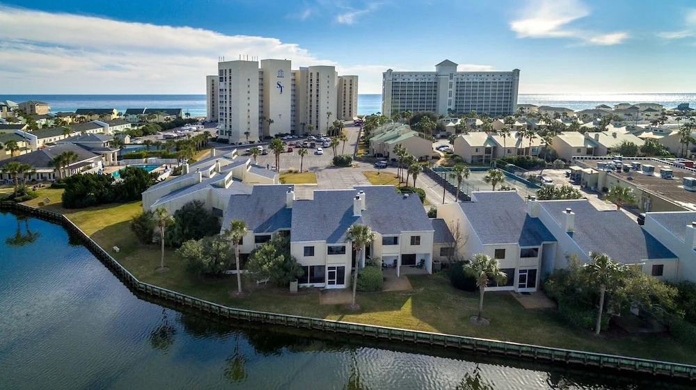 Shoreline 3042 Condo