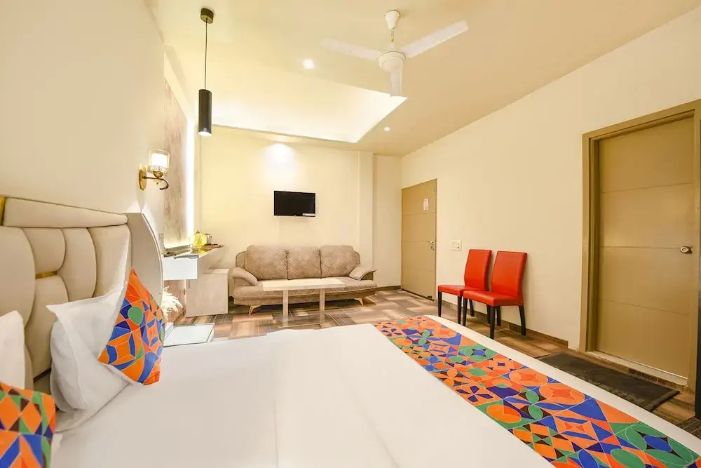 FabHotel The Heritage
