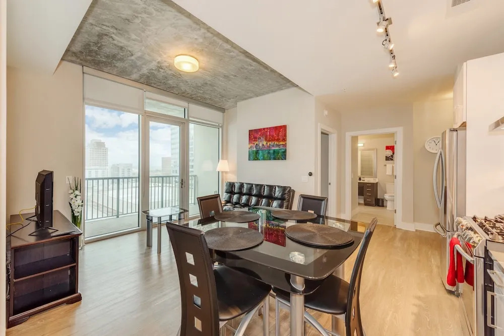 2br Apartment Near Convention Center - No Balcony 2 Bedroom Apts by RedAwning