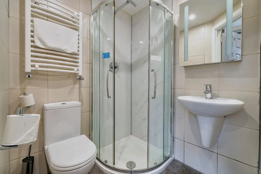 Waterhead Rooms & Suites - Parking and Light Breakfast