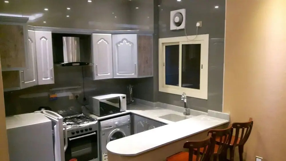 "أجنحة إيلاف الحمراء - شقق مخدومة اقتصادي Elaf Al Hamra Suites Economy Serviced Apartments