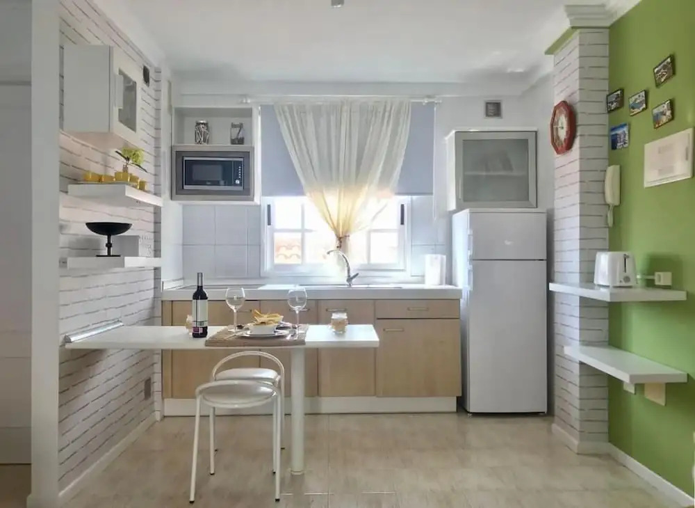 The Cozy Corner Apartment, Primera Línea con Vistas al Mar