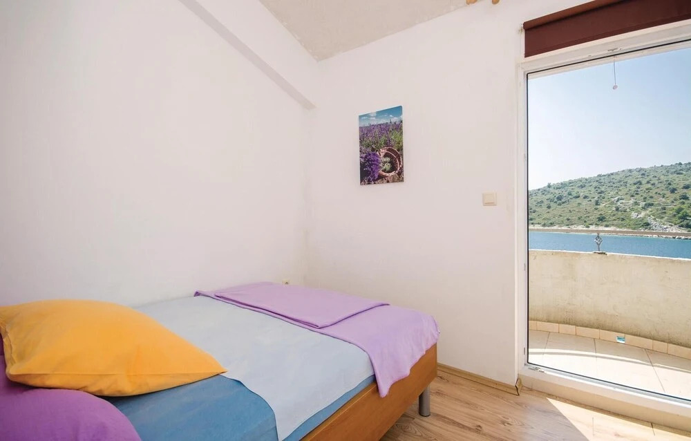 Stunning Home in Sevid With Wifi and 4 Bedrooms