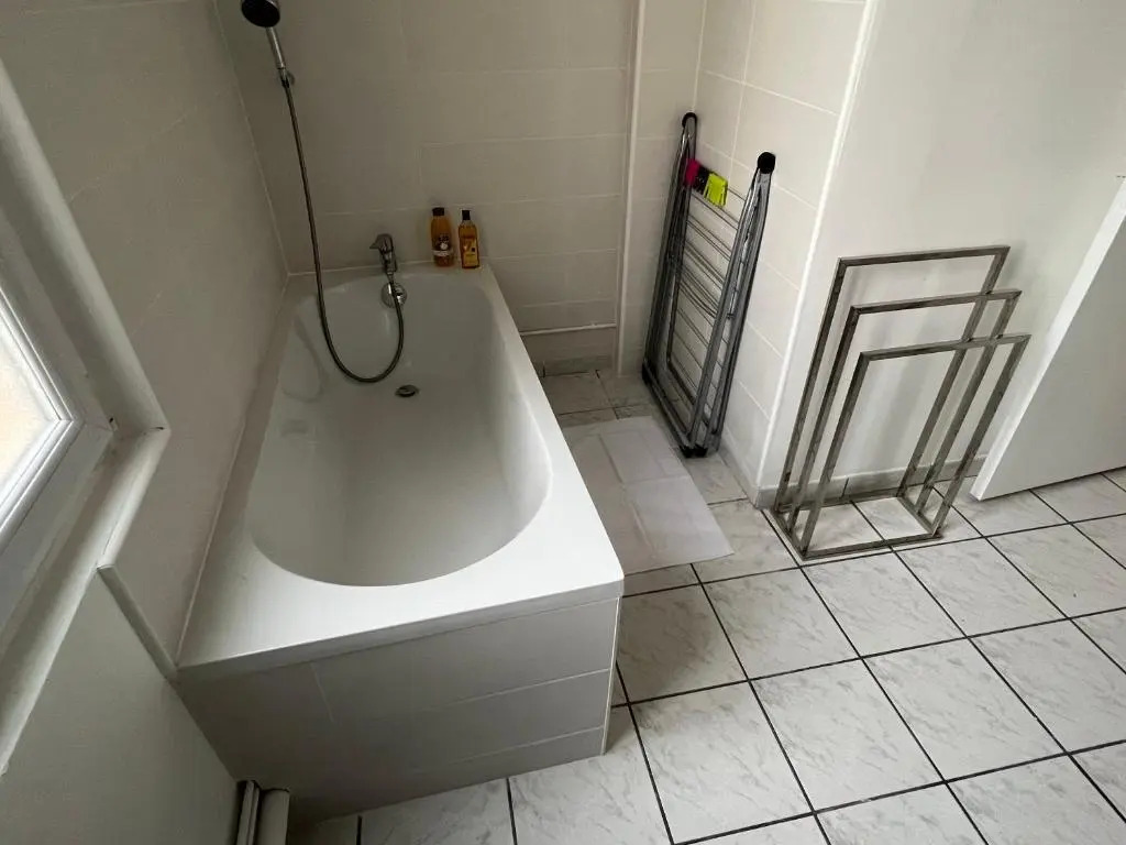 Beau 2 pièces Quartier Brindeau à 10 min à pied des Docks et 20 min de la Gare - Les Appartements Océane