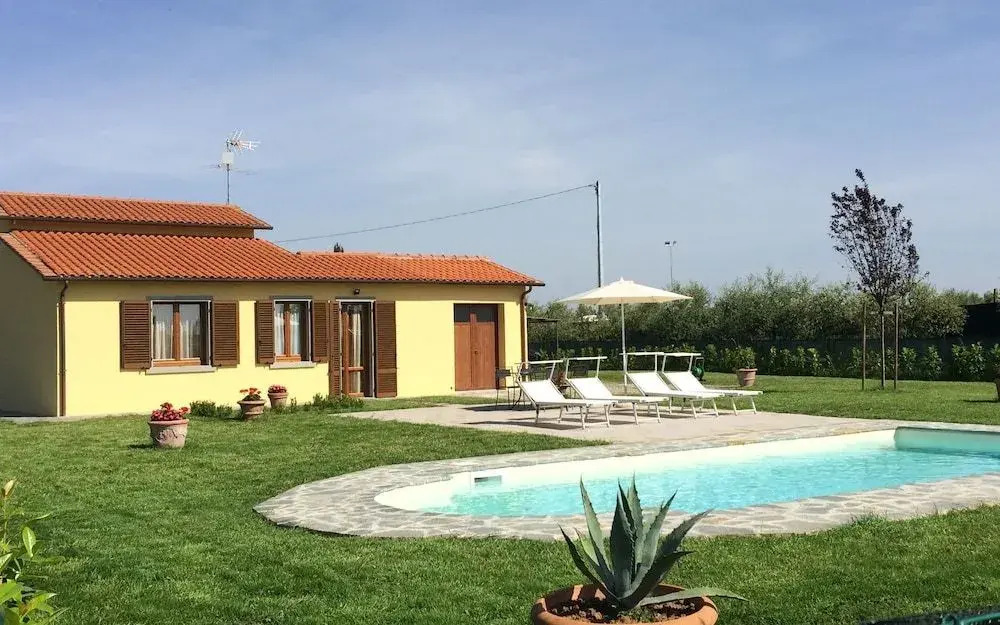Villa Mira