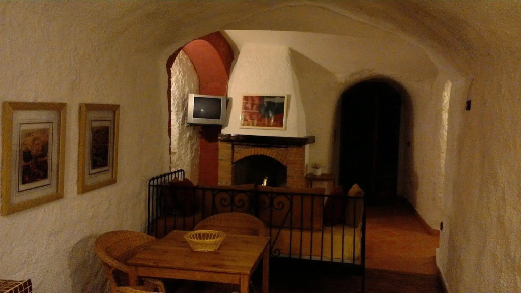 Casas Cueva y Cortijo La Tala en Guadix