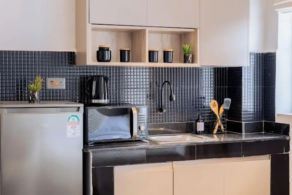 Lux Suites Studio City Apartments