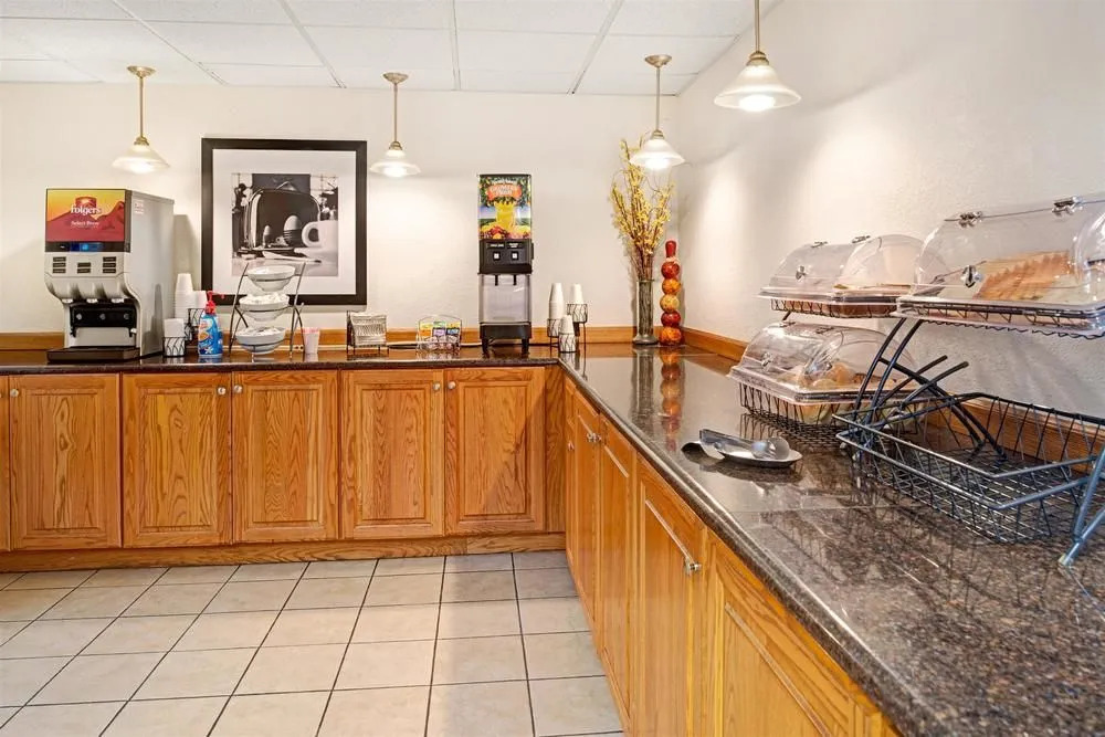 Baymont Inn & Suites Omaha