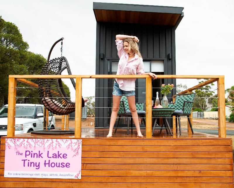 The Pink Lake Tiny House - Sakura