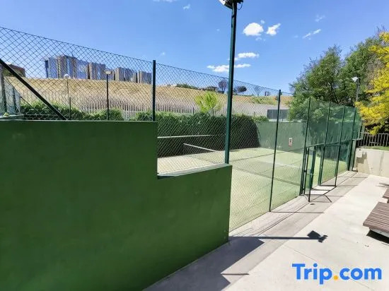 Modern apartment Near city center, Airport,  Metro