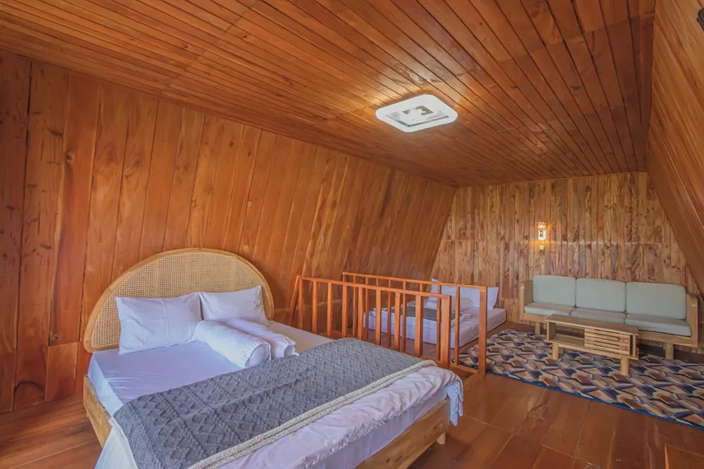 Emerald Cabin House