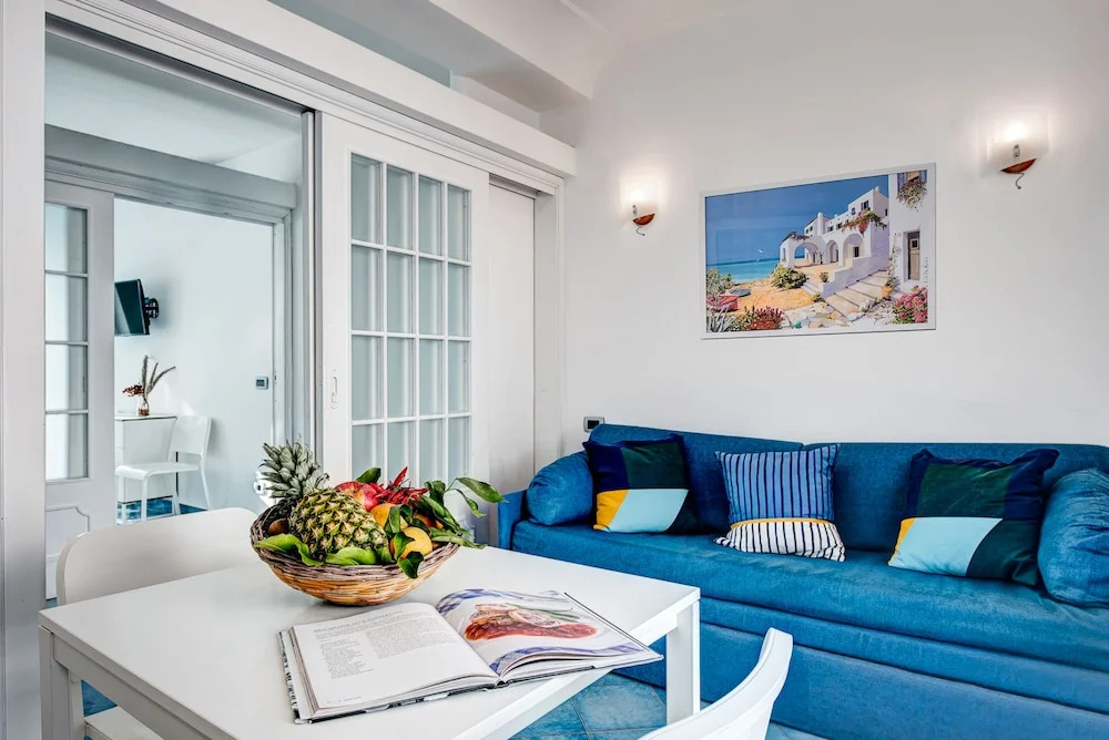Blue-wave Experience Resort