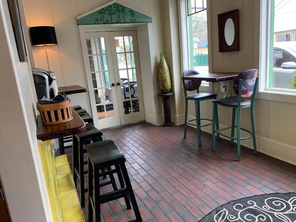The Charlotte Hotel & Restaurant