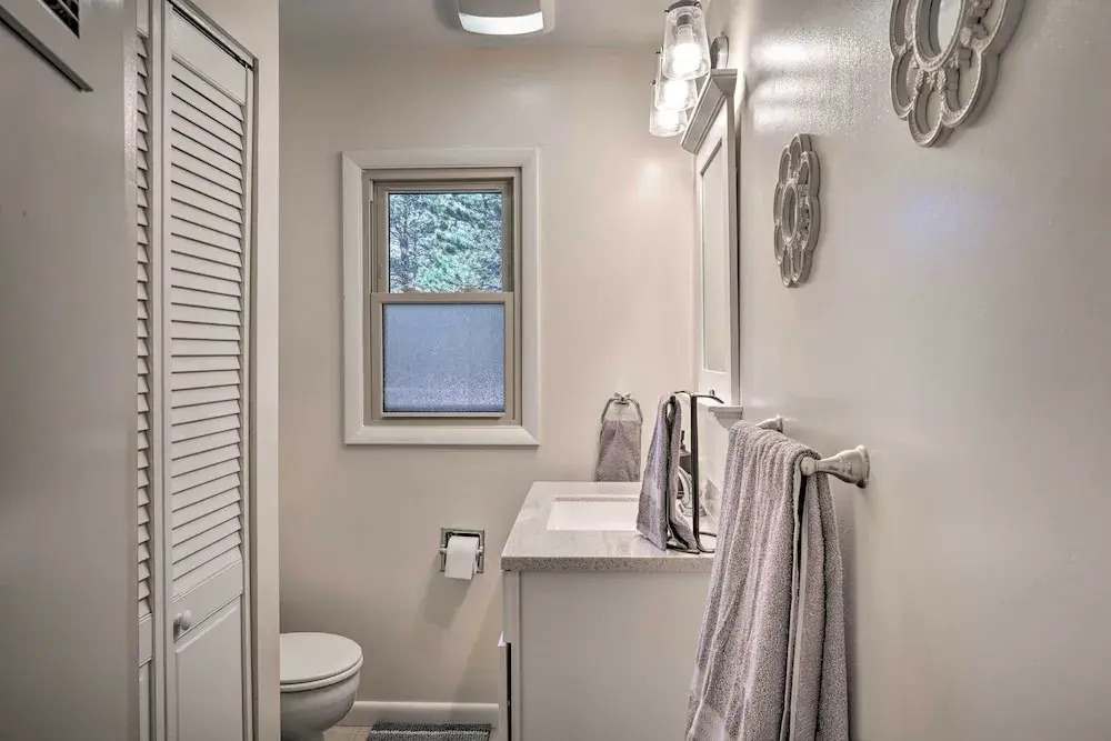 327936 Hot Tub + Mtn Views: Woodland Park Gem
