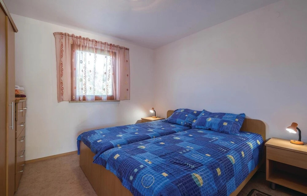Lovely Home In Liznjan With Wifi