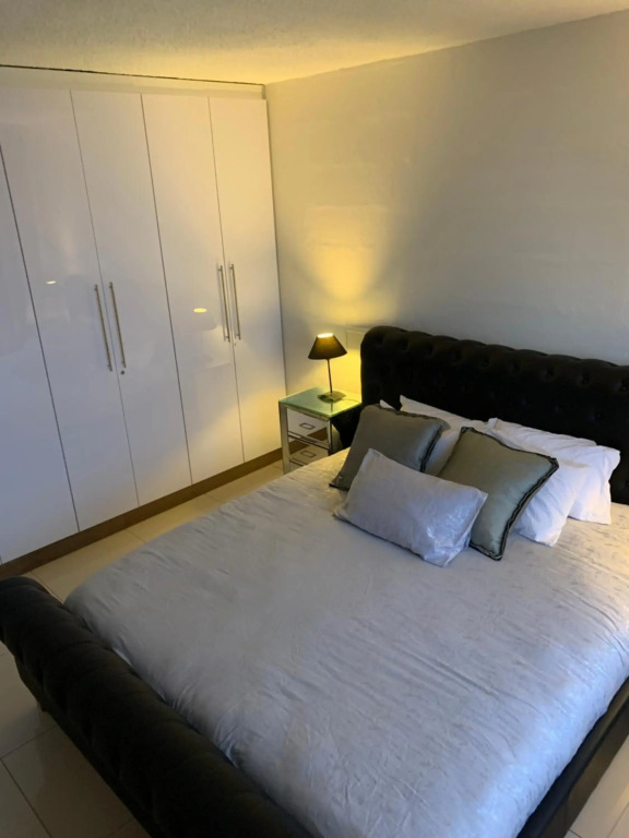 Umhlanga Beach Front 4 Sleeper