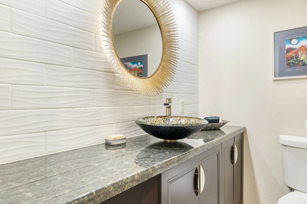 Luxury Escape w/ Mtn Views, Hot Tub, Outdoor Living The Viewpoint by Avantstay
