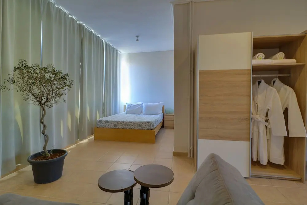 ACM Acropolis Apartments