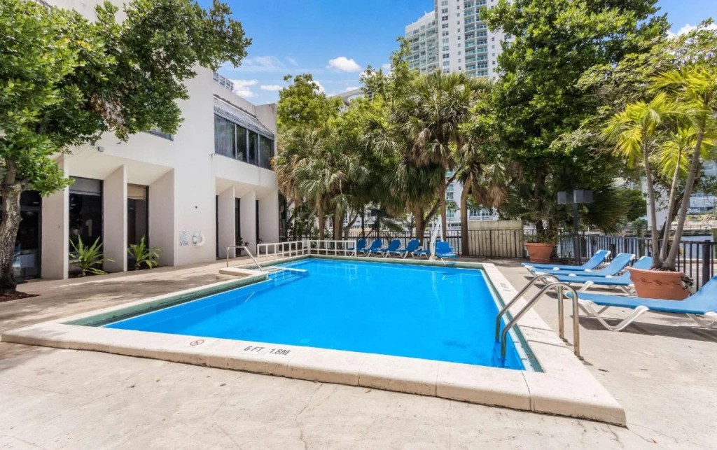 Comfort Inn & Suites Downtown Brickell-Port of Miami