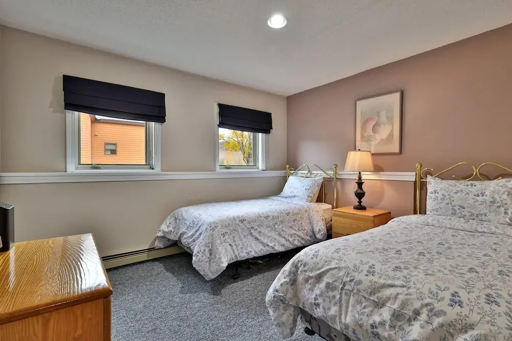 Pico Mountain Condo F106 3 Bedroom Home