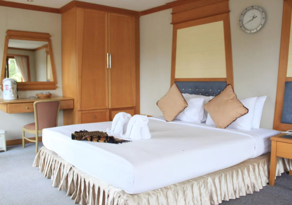 Koh Chang Boat Chalet