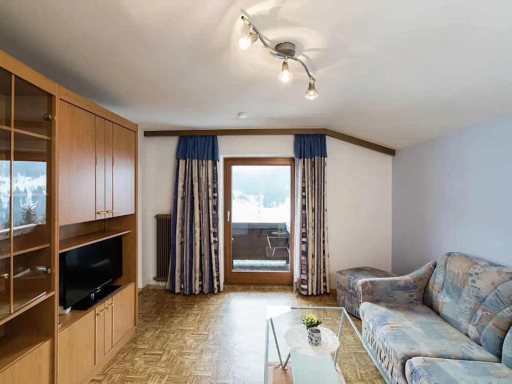 Mountain View Apartment With Sauna In Taxenbach