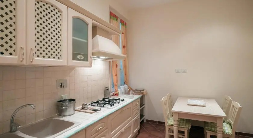 Monti Halldis Apartments