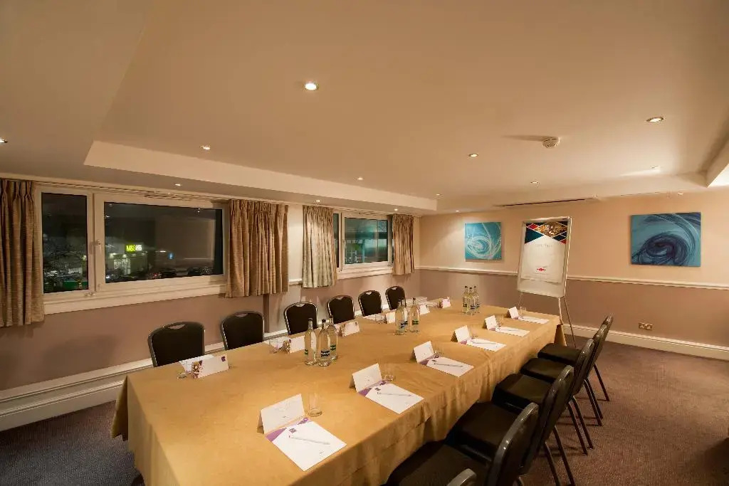 Leonardo Inn Glasgow West End