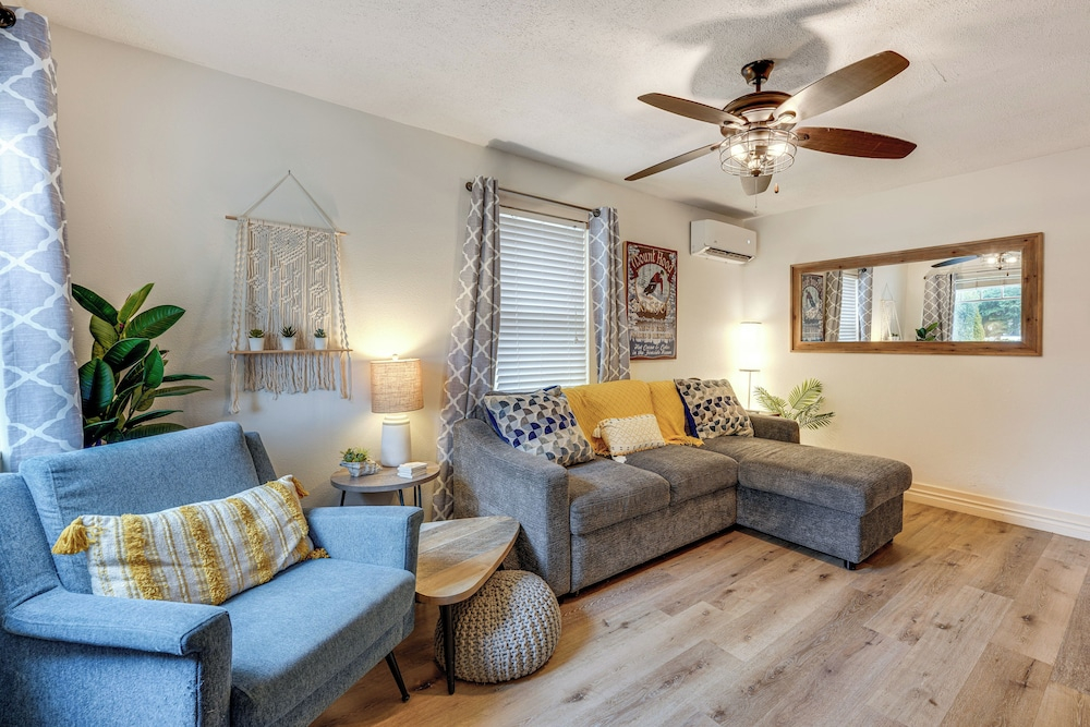 Walk to Dtwn Camas: Pet-friendly Retreat w/ Yard!