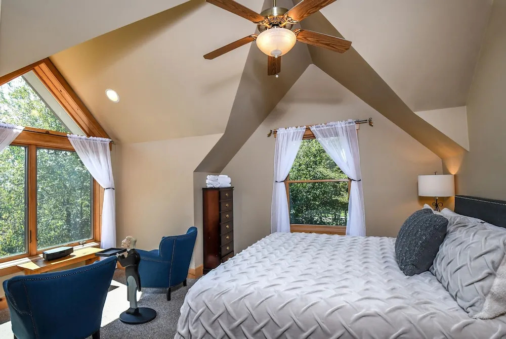 Wispering Heights 4 Bedroom House