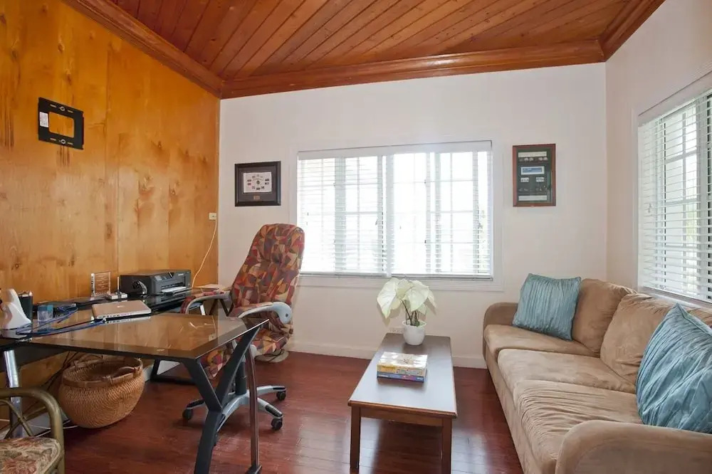 Long Island Breeze Compound 6 Bedroom Home