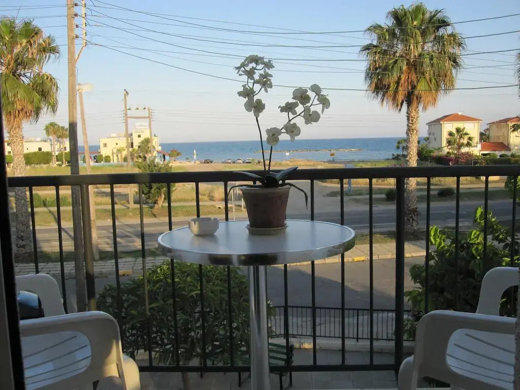 Themis Beach Apartments