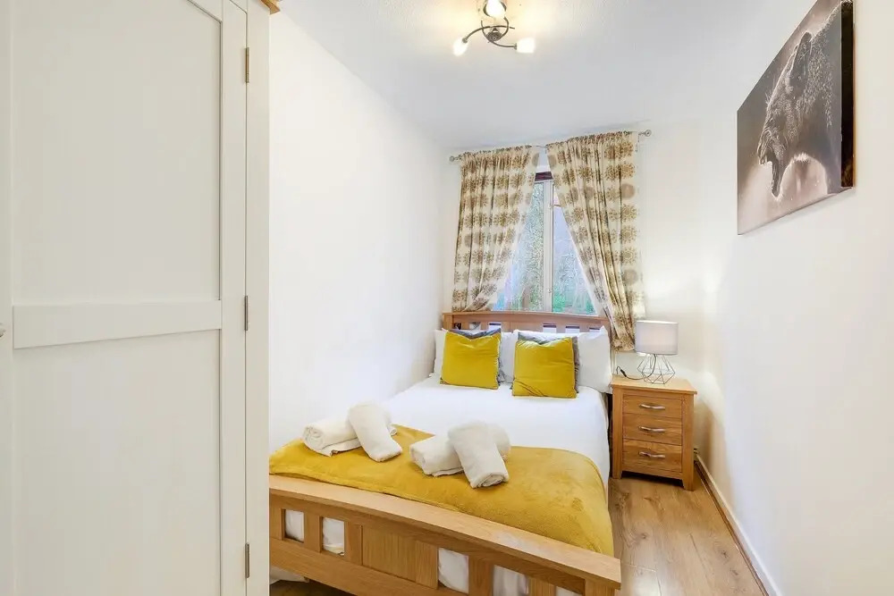 Spacious 4-Bedroom 2-Bath Home in Bywood
