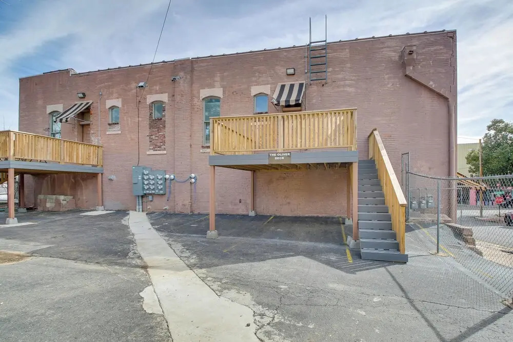 Modern Downtown Hot Springs Vacation Rental!