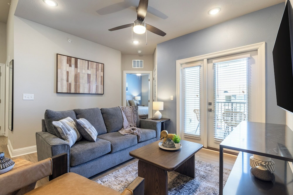 Landing Apartments Near North Okaloosa Medical Center