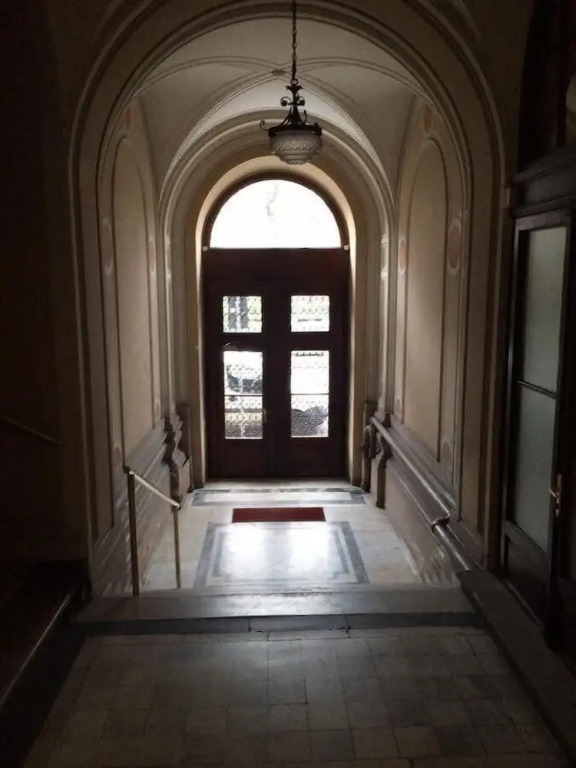 House 5