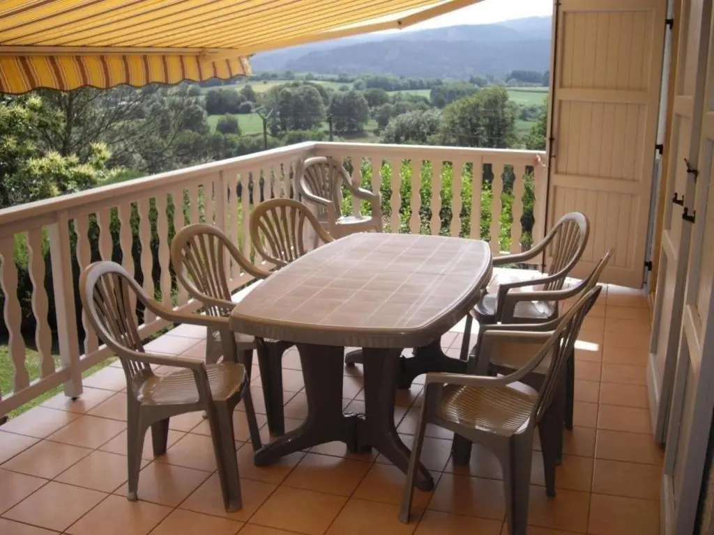 Gîte traditionnel avec terrasse et animaux acceptés - FR-1-496-115