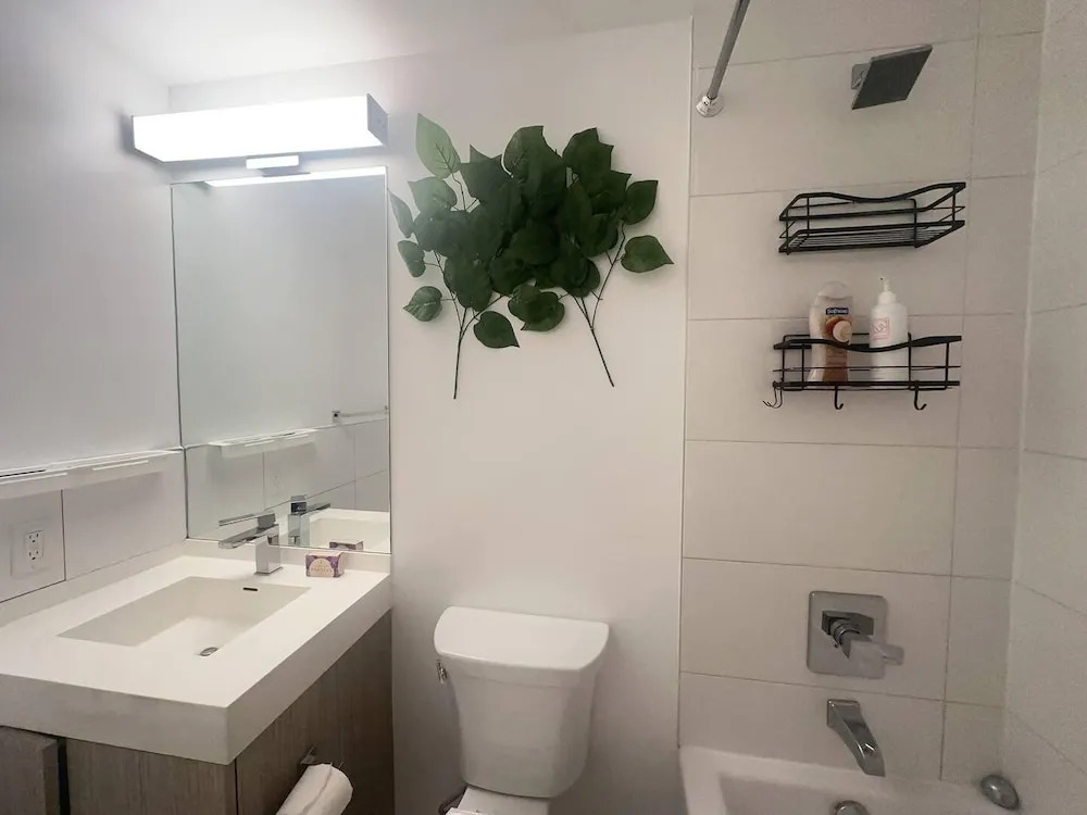Jarvis Suites - Prime Location