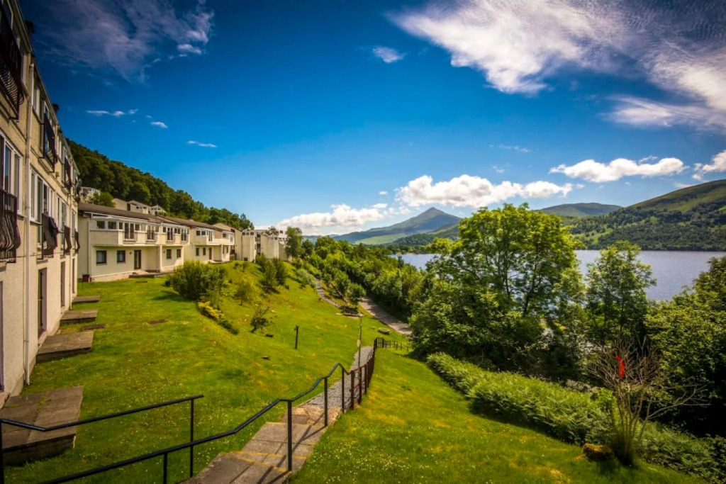 Loch Rannoch Highland Club Studio 06
